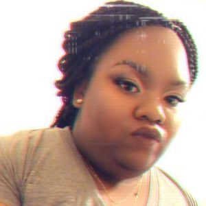 Meet your Posher, Chanel